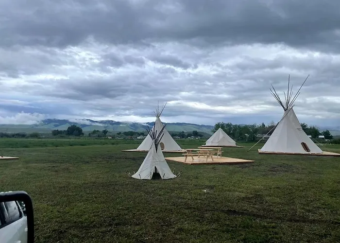 Luxury tent Rustic Elegance: Tipi Glamping By Wind River Mountains In Washakie Fort Washakie